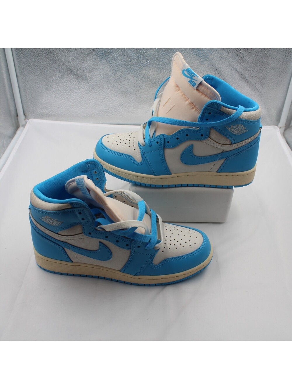 Air Jordan 1 Retro High OG UNC Reimagined Size 6Y Women 7.5 Sneaker Blue Sail